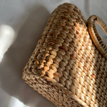 Load image into Gallery viewer, Golden Shower Flower handbag (medium size)