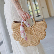Load image into Gallery viewer, Marigold (Pale pink)
