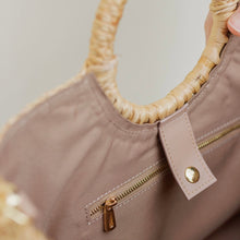 Load image into Gallery viewer, Magariz (Pale pink)
